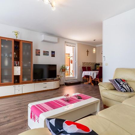 Apartman Laura Cres Dış mekan fotoğraf